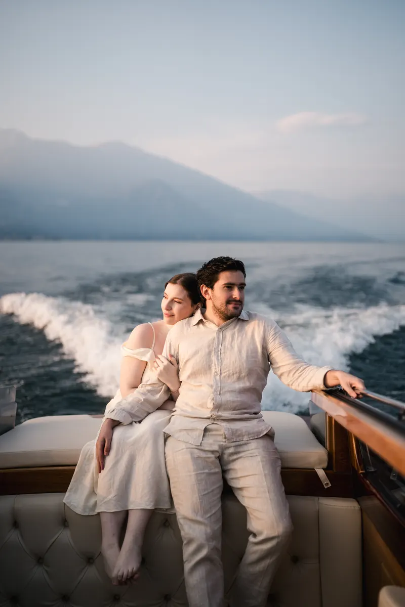 Dani y Edu en el Lago de Como, en la sesión de Cristiano Ostinelli.